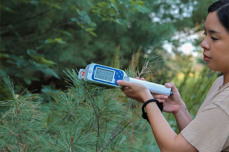 Industry Leader in Plant Physiology & Photosynthesis Research Instruments