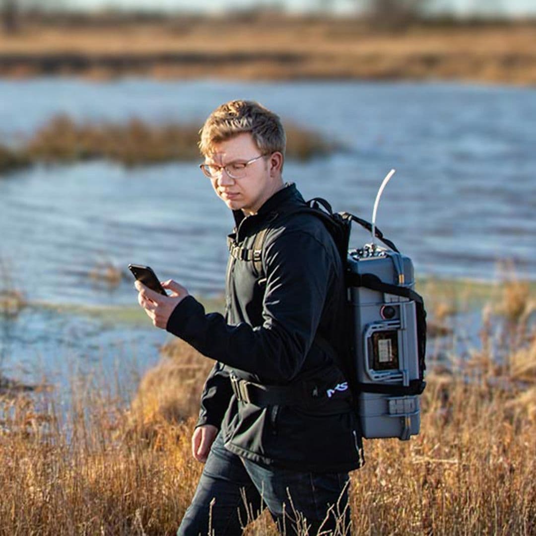 measuring trace gases with a tga backpack in a wetland marsh
