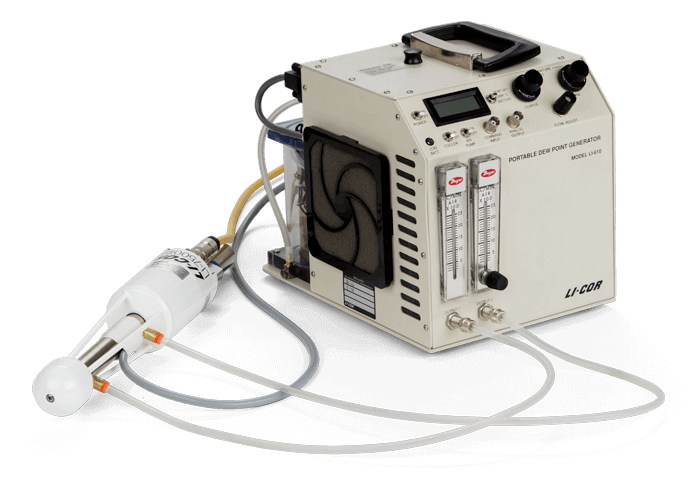LI-610 calibrating the LI-7500DS Open Path CO2/H2O Gas Analyzer